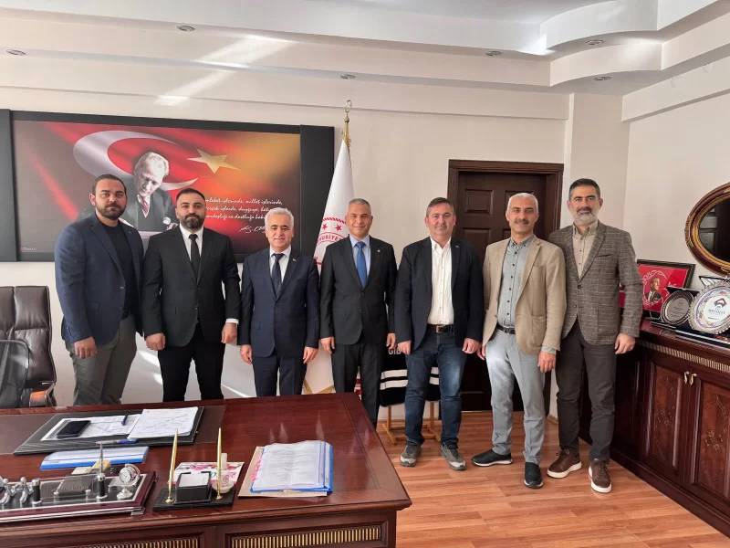 Isparta Müteahhitler Birliği Başkanımız, Değerli Yönetim Kurulu Üyelerimizle Birlikte Isparta Defterdarı Sn. Mustafa Erdem’i Ziyaret Ettik.