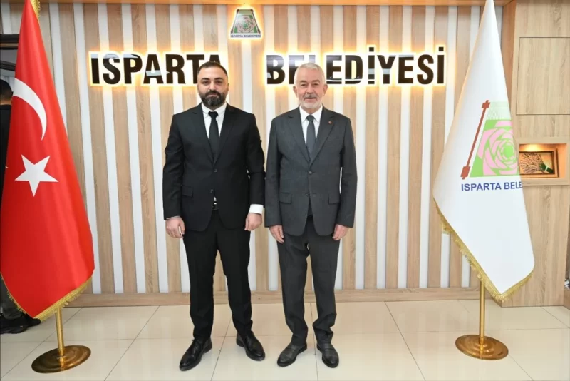 Isparta Müteahhitler Birliği Olarak, Yönetim Kurulu Üyelerimizle Birlikte Isparta Belediye Başkanı Sn. Şükrü Başdeğirmen’i Makamında Ziyaret Ettik. 