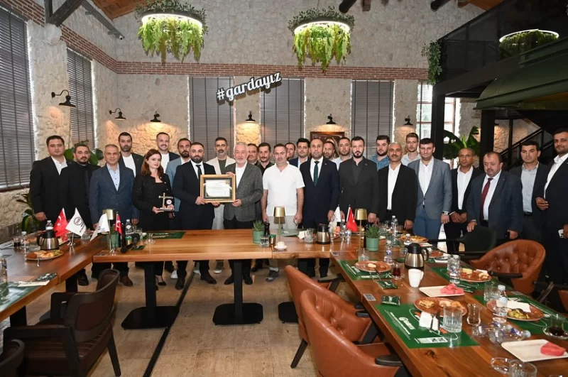 Sayın Belediye Başkanımız Şükrü Başdeğirmen’e davetimize katılımlarından dolayı teşekkürlerimizi sunuyoruz.