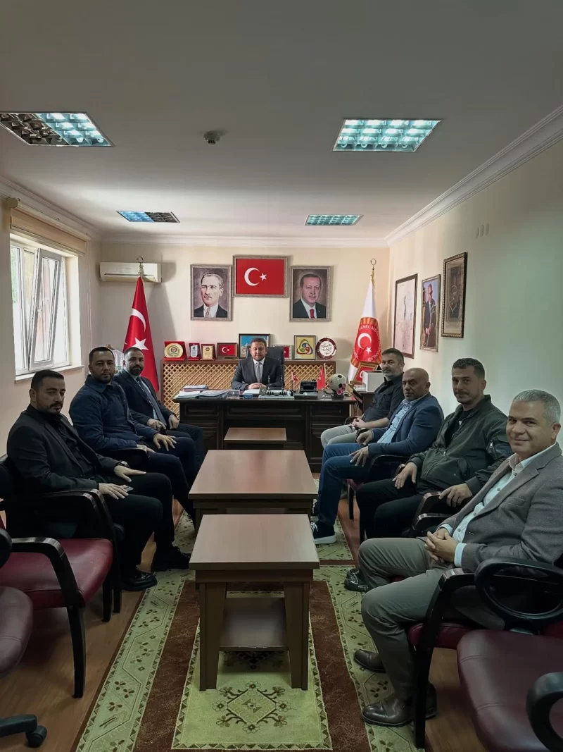 Yönetim Kurulu Üyelerimiz, İl Genel Meclisi Başkanımız Sn. Mehmet Ali Ertuğrul Beyefendiyi Makamında ziyaret etmiştir. 